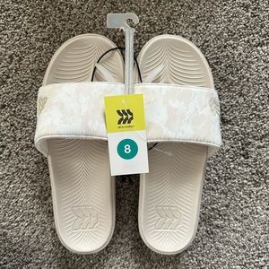 NWT Women’s All In Motion Slides